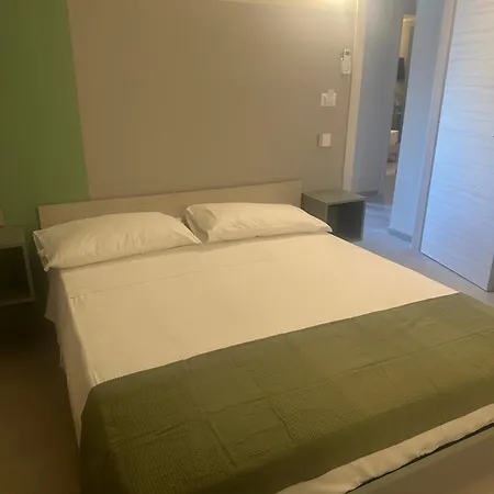 Bed & Breakfast Lungomare 3*
